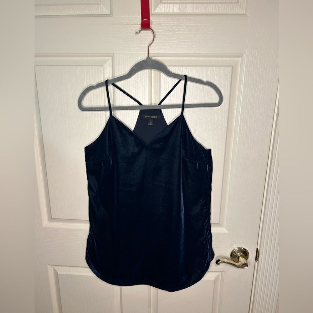 Banana Republic velvet style blouse